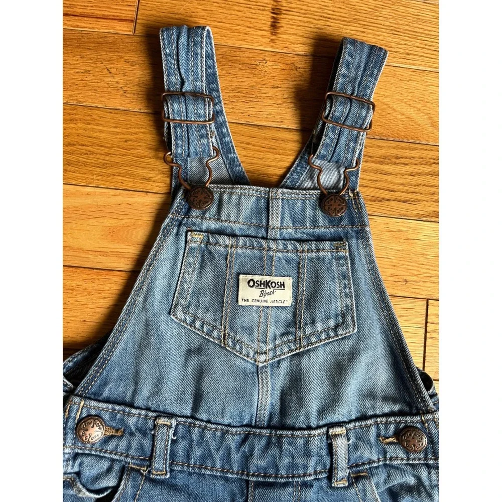 OshKosh B'Gosh Toddler Blue Denim Bib Overalls Medium Wash Straight Leg Size 3T